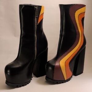 DollsKill Current Mood "Funky Sole" Boots, 9